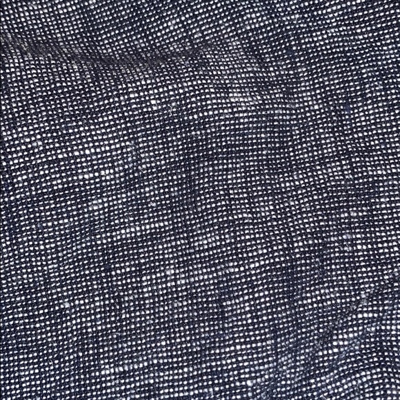 Black and white shorts - Picture 6 of 6